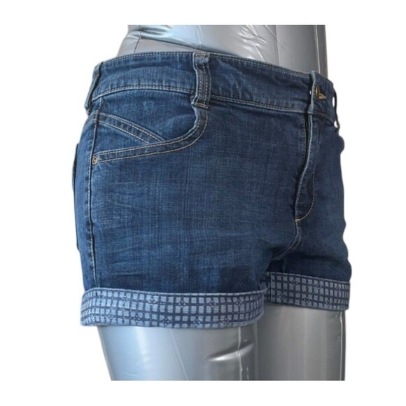 Tommy Hilfiger Shorts Girls 16 Low Rise Cuffed Denim Stretch (W28 L2) - Picture 2 of 12